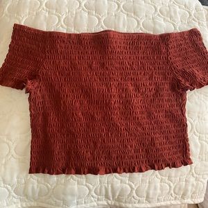 Arizona off the shoulder crop top !!